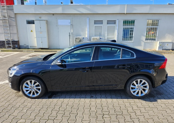 Volvo S60 cena 45900 przebieg: 139900, rok produkcji 2014 z Poznań małe 352